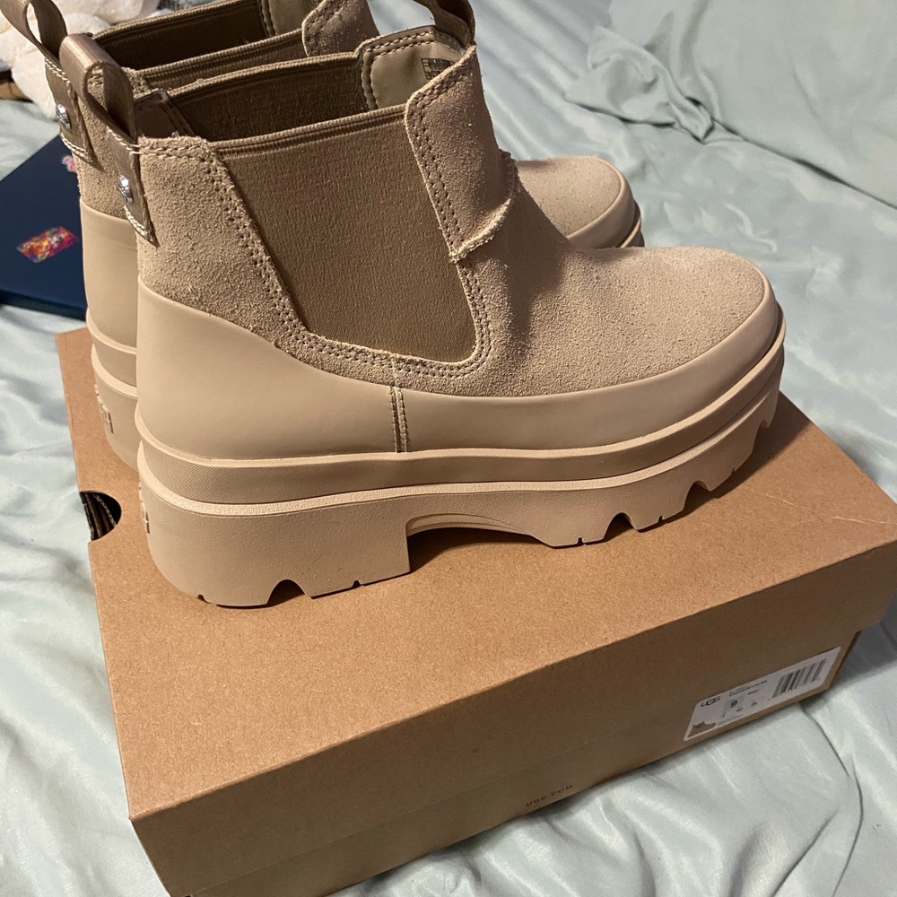 UGG Platform Brisbane Chelsea Boots.